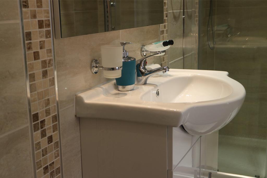 Oscar Lodge Northampton Luaran gambar